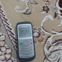 گوشی ۱۲۰۲ اصلی با شارژر سالم