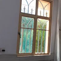 پنجره آهنی