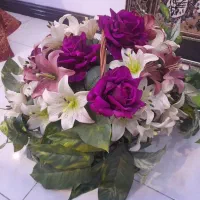 گل مصنوعی با سبد در حد نو|گل مصنوعی|پردیس, فاز ۵|دیوار
