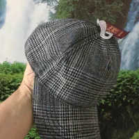 کلاه وکفش خارجی