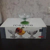 بستنی خوری