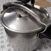 زودپز سب بسیار عالی محکم|ظروف پختوپز|اراک, |دیوار