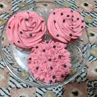 ژله تک نفره یلدایی و کاپ کیک