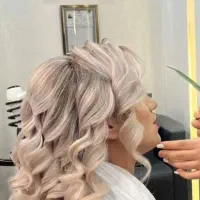 میکاپ،اکستنشن مو،مژه هیدن، اپلاسیون بدن ،رنگ|خدمات آرایشگری و زیبایی|اهواز, پادادشهر|دیوار