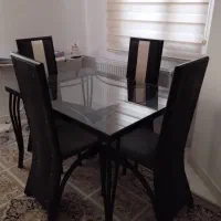 میزغذاخوری ۴ نفره تمیز