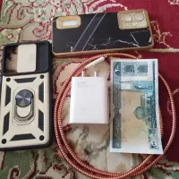 اسکناس قدیمی و شارژر و گارد پوکوx5