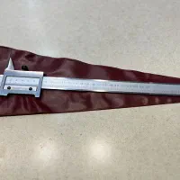 خطکش کولیس ورنیه‌ای 25 سانت نو