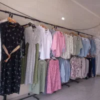 داخل کوچــه رو ب روی بانـک ملـت پوشاک نــلا
