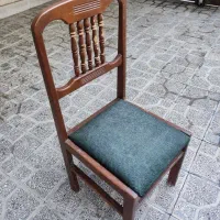 صندلی چوبی