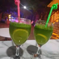 نیروی آقا یا خانوم برای کار در کافه