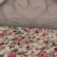 تخت و خوشخواب و..