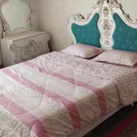 تخت خواب و کمد جا لباسی