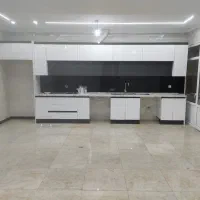 کابینت هایگلاس براق
