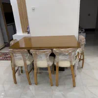 میز ناهار خوری تک شش نفره