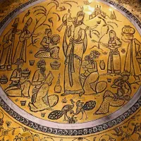 سینی مسی بزرگ قلمزنی قدیمی|کلکسیون اشیاء عتیقه|تهران, میدان ولیعصر|دیوار