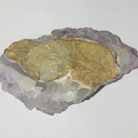 سنگ کریستال بنفش