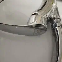 دوتا شیر روشویی و اشپزخانه طلایی و نقره ای|لوازم سرویس بهداشتی|قم, شاه سید علی|دیوار