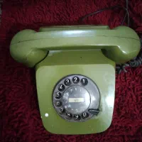 تلفن چرخشی قدیمی|کلکسیون اشیاء عتیقه|قم, انسجام|دیوار