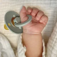 اهداتخمک رحم جایگزین