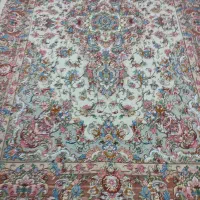 جفت شیش متری خطیبی سی رج اصلی وحاشیه ابریشم هستند