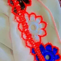 کریشی آیلین|لباس|خاش, |دیوار