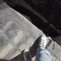 کارگرم جویای کار در بلوک زنی