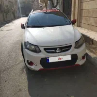 کوییک r سفید قرمز کم کارکرد