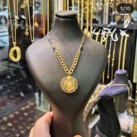 مدال ورساچه با زنجیربدون اجرت ومالیات فقط با ۶درصد|جواهرات|رشت, فلسطین|دیوار