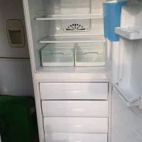 یخچال فریزر در حد نو