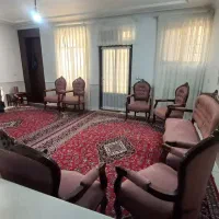 منزل-مسکونی-دو-خوابه-با-پارکینگ-راه-جدا