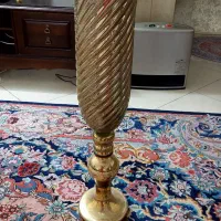 گلدان شیشه ای طلایی