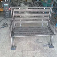 استخدام نیروی کارگر