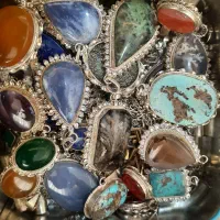 مدال و گردنبند نقره زنانه