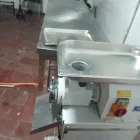 یخچال قصابی پشت تمام رادیات موتور دانفوس سفارشی|کافی‌شاپ و رستوران|سراب, |دیوار