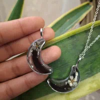 گردنبند رزین و جاکلیدی و موی یار