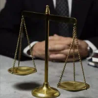 وکالت  تخصصی در امور چک ها و اسناد تجاری