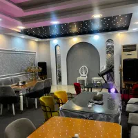 نیاز به دو سالن دار