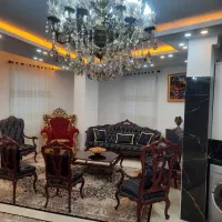 لوستر تمام برنجی و دیوار کوب درجه یک سالم ۲۱ شعله