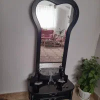 آیینه و کنسول