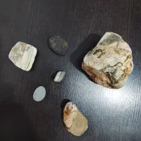 سنگ های کمیاب و گرانبها