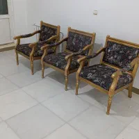 یک دسته مبل 7  نفر به مبلغ دومیلیون تومان