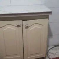 کابینت درب فلزی