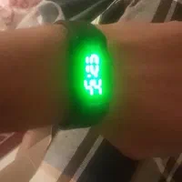 یک عدد ساعت مچی دیجیتالی اسکمی اصل