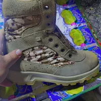 ۲جفت پوتین هر عدد یک تمن