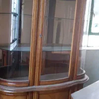 یک عدد بوفه چوب روس رنگ شکلاتی قهوه ای