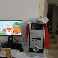 کیس گیمینگ کامل با مانیتور