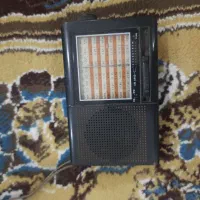 رادیو قدیمی کوچک