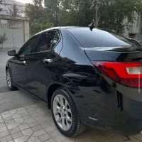 دنا پلاس اتومات توربو مدل ۴۰۰ درحد نو