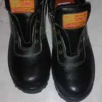 کفش ایمنی آکبند