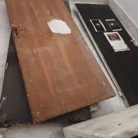 درب چوبی اتاقی